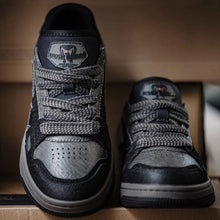 Load image into Gallery viewer, Osvaldo Black Mamba Sneakers
