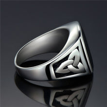 Load image into Gallery viewer, Thyone Titanium Signet Ring
