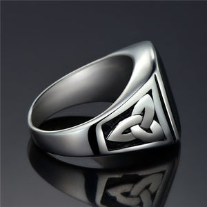 Thyone Titanium Signet Ring